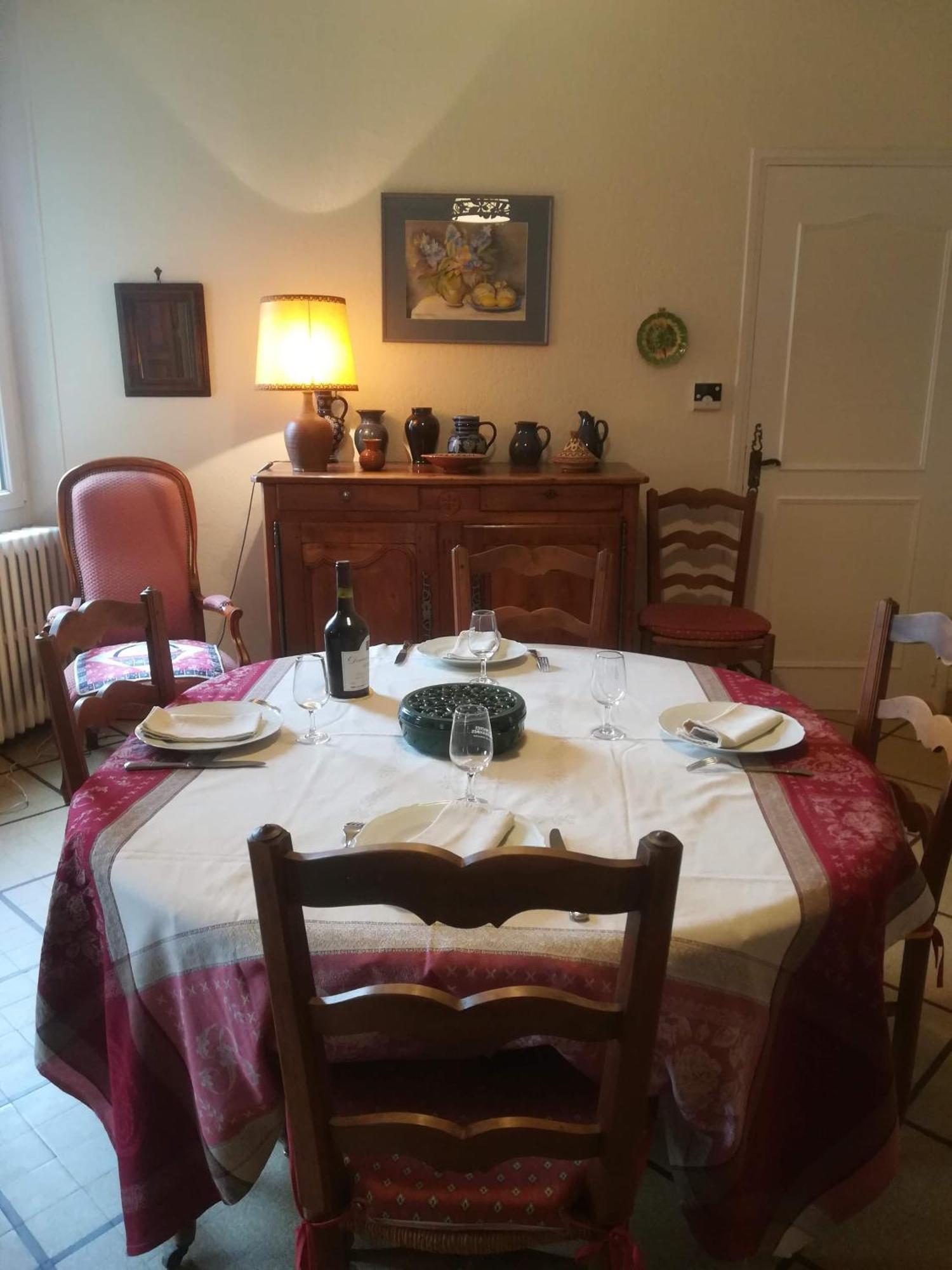 Holiday home Authentique Maison Du 17e Siecle Dans Propriete Viticole, Idealement Situee Sablet